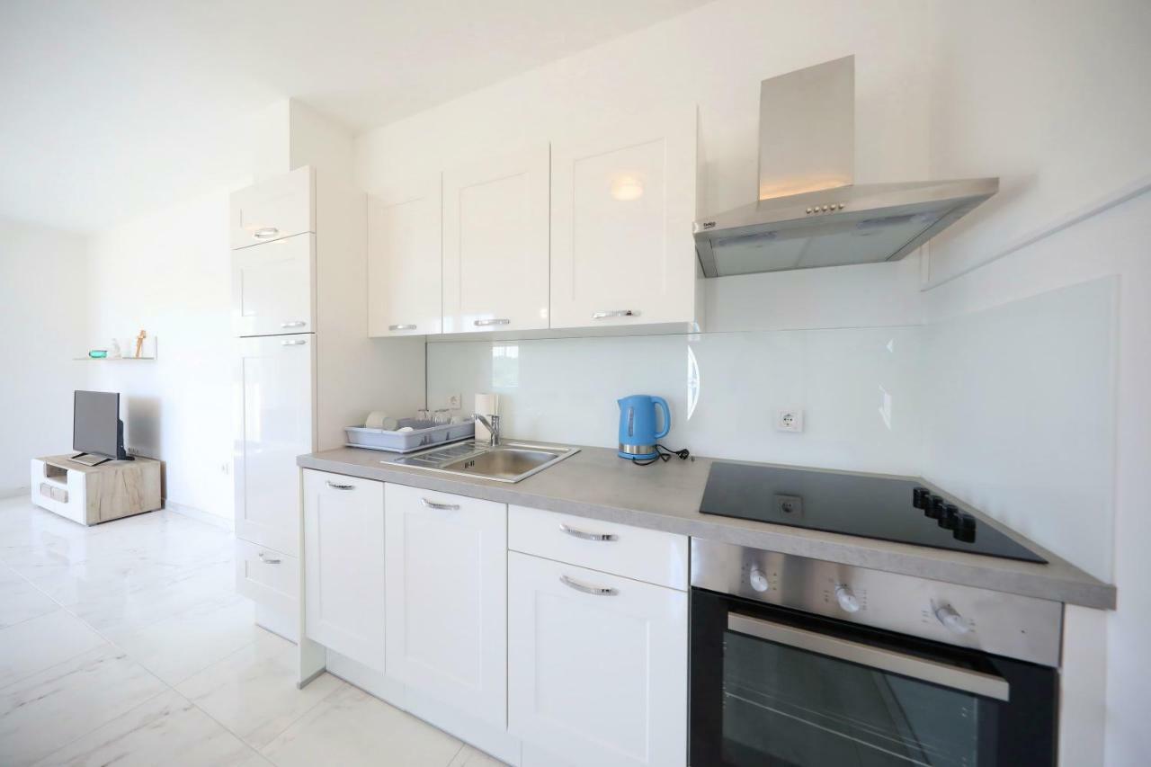 Apartmani Vlado Mitar Sukošan Dış mekan fotoğraf