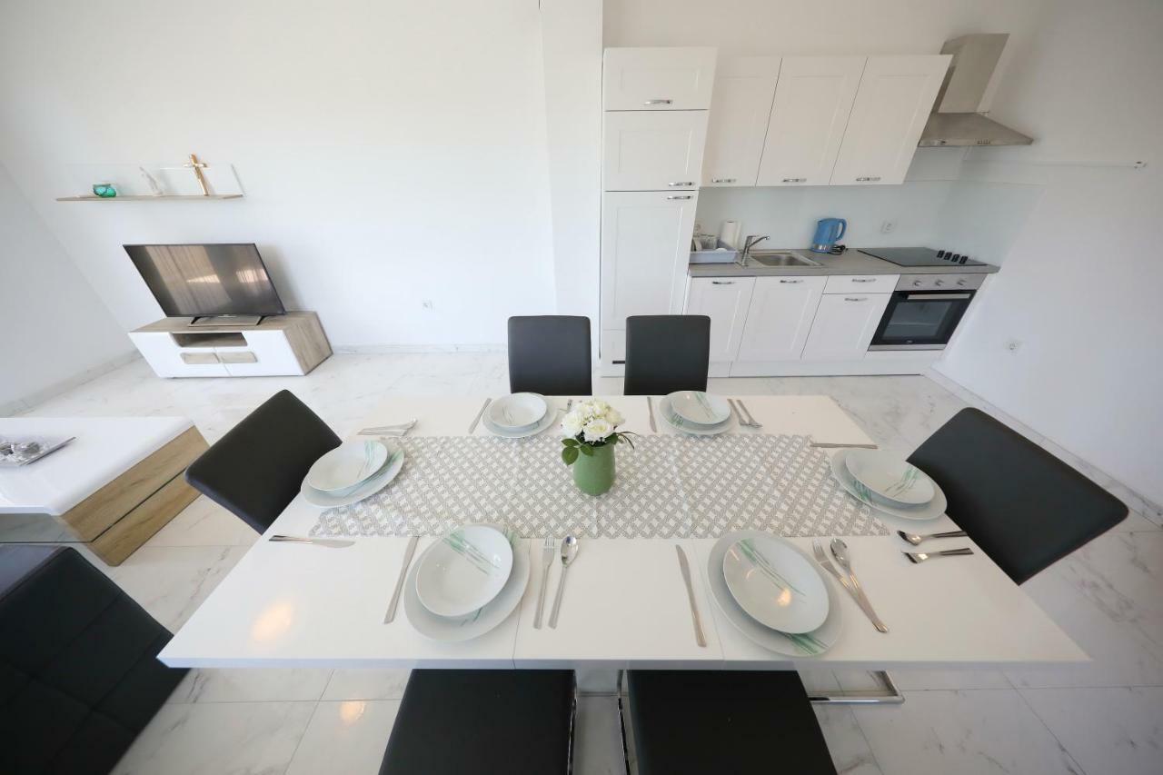 Apartmani Vlado Mitar Sukošan Dış mekan fotoğraf
