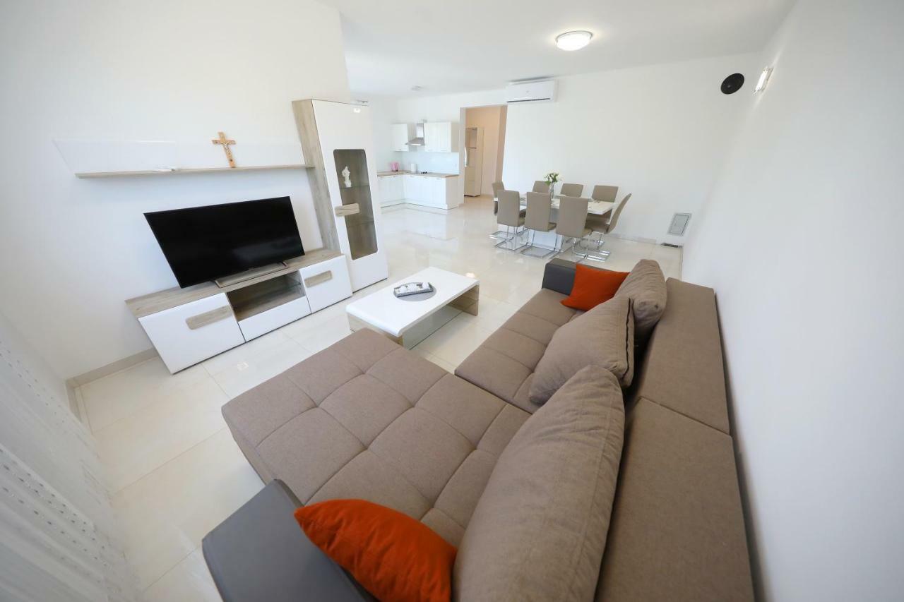 Apartmani Vlado Mitar Sukošan Dış mekan fotoğraf