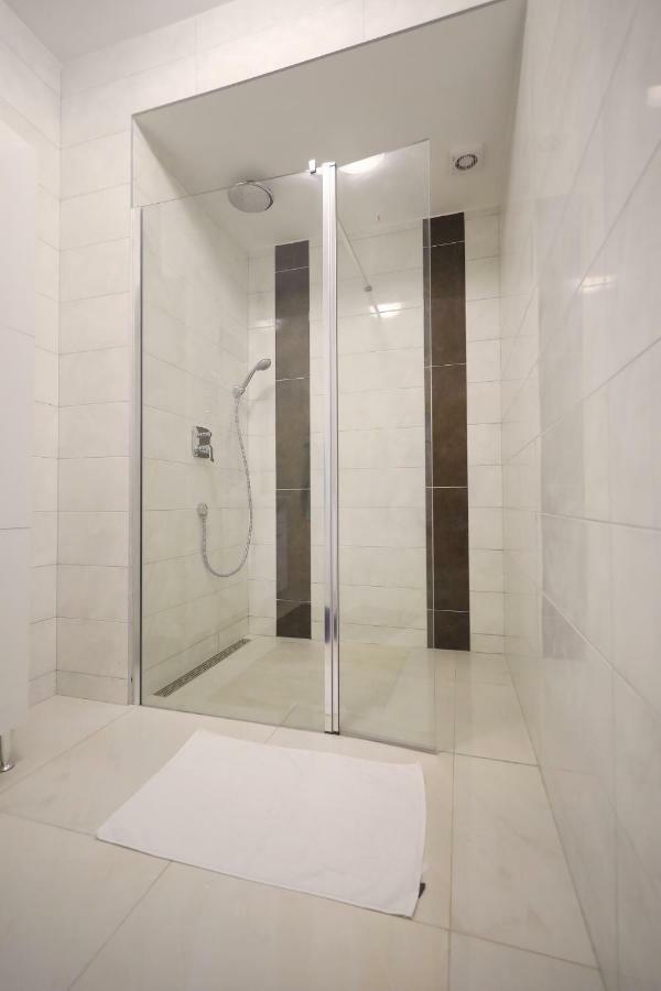 Apartmani Vlado Mitar Sukošan Dış mekan fotoğraf