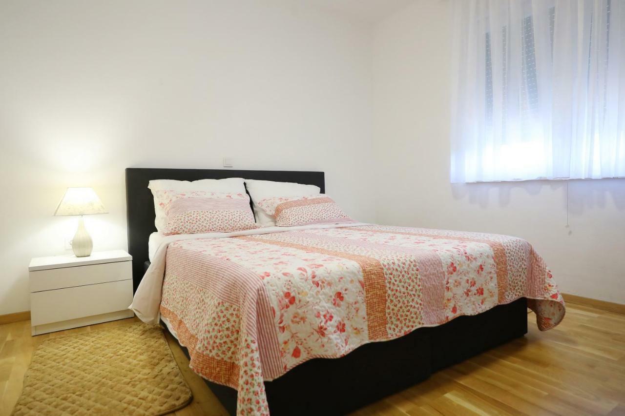 Apartmani Vlado Mitar Sukošan Dış mekan fotoğraf
