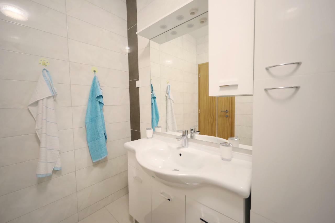 Apartmani Vlado Mitar Sukošan Dış mekan fotoğraf